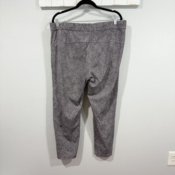 Lululemon On The Fly Pants 12 Sea Spray Alpine White Dark Chrome EUC - Picture 6 of 6